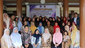 Seluruh-peserta-pengabdian-masyarakat-Polinema-melakukan-foto-bersama.jpg