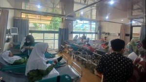 Siswa-MTs-di-Malang-keracunan-MBG.jpg