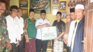 Wakil-wali-Kota-Kediri-Serahkan-bantuan-bedah-rumah.jpg