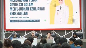 Wali-Kota-Kediri-jadi-pembicara-talk-advokasi.jpg