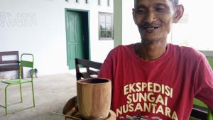aktivis-lingkungan-senior-dari-Desa-Plosokandan.jpg
