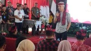 ganjar-pranowo-beri-motivasi-ke-pelaku-UMKM-di-nganjuk.jpg