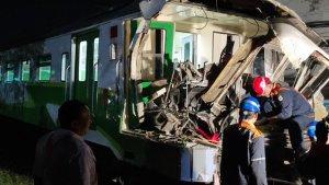 kecelakaan-KA-Commuter-line-jenggala-di-gresik.jpg