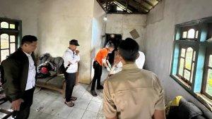 olah-tkp-kasus-perampokan-di-lumbang-probolinggo.jpg