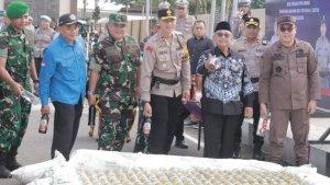 pemusnahan-miras-polres-blitar-2025.jpg
