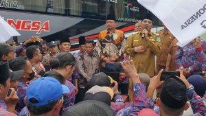 perangkat-desa-pasuruan-ikut-demo-ke-jakarta.jpg