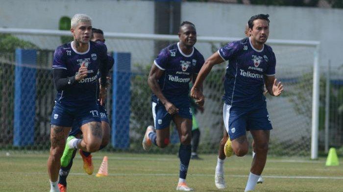 SESAAT LAGI Link TV Online Indosiar Dewa United vs Persib Bandung, Siaran Live Streaming Liga 1