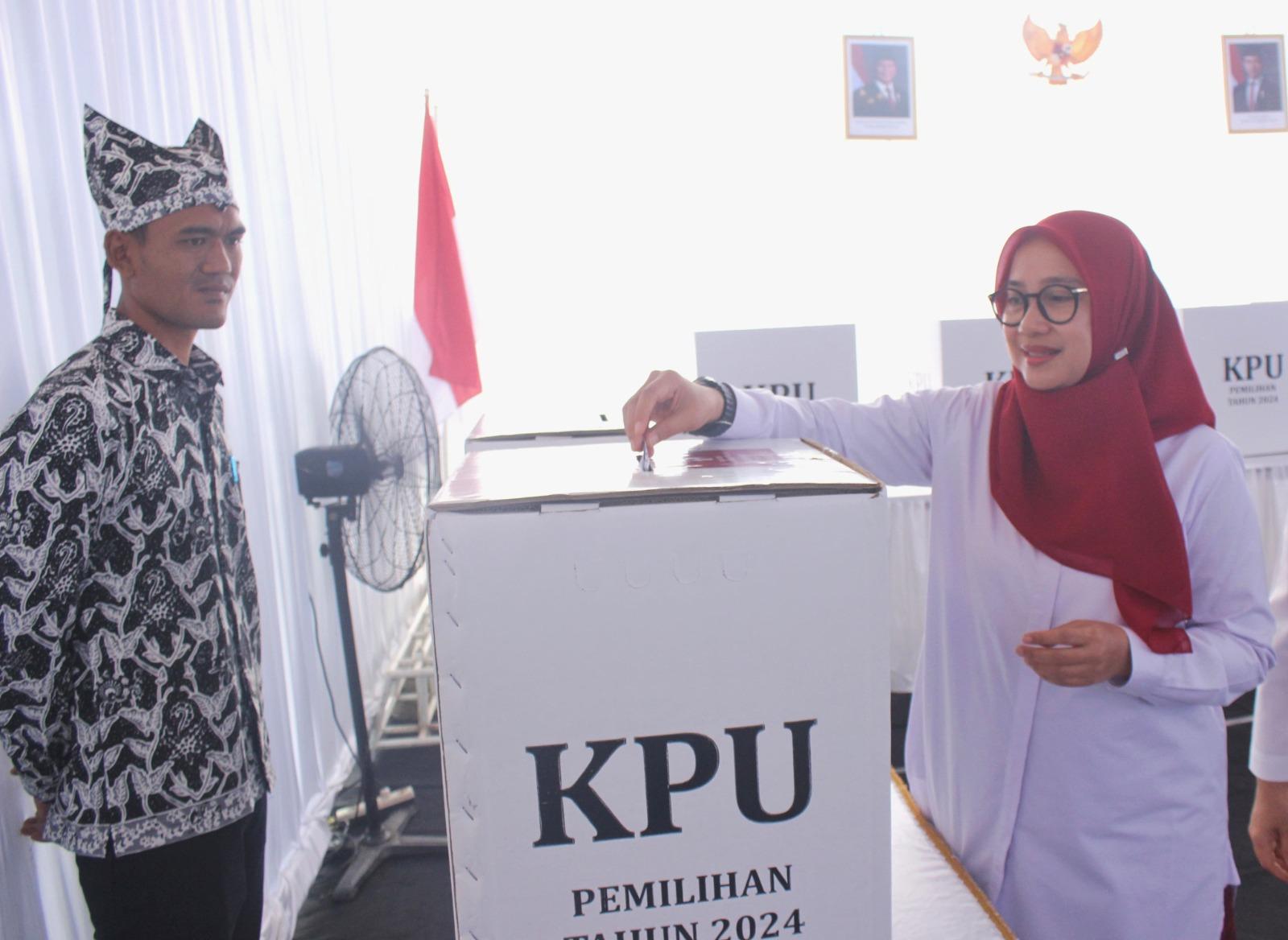 Hasil Sidang Sengketa Pilkada Banyuwangi 2024: MK Tolak Gugatan, Ipuk-Mujiono Akan Segera Dilantik