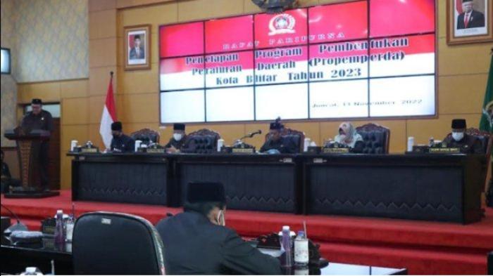DPRD-Kota-Blitar-Gelar-Rapat-Paripurna-Penetapan-Propemperda-2023.jpg