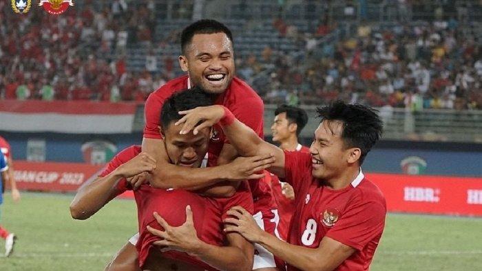 Dimas-Drajat-punggawa-Timnas-Indonesia-yang-selebrasi.jpg