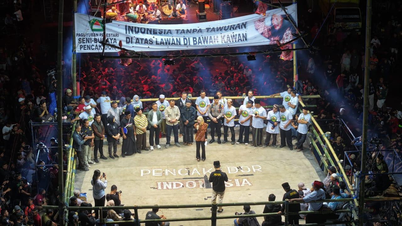 Gelaran-Pencak-Dor-yang-diselenggarakan-di-Omah-Sawah-Kota-Ke.jpg