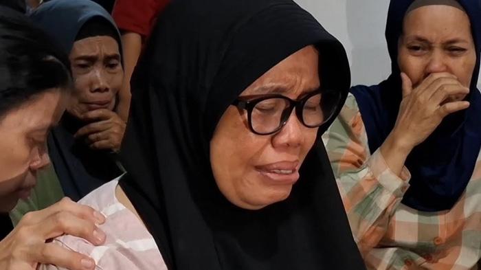 Duka Menyelimuti Rumah Perempuan Pengemudi Ojol yang Jasadnya Ditemukan Dalam Kardus di Gresik