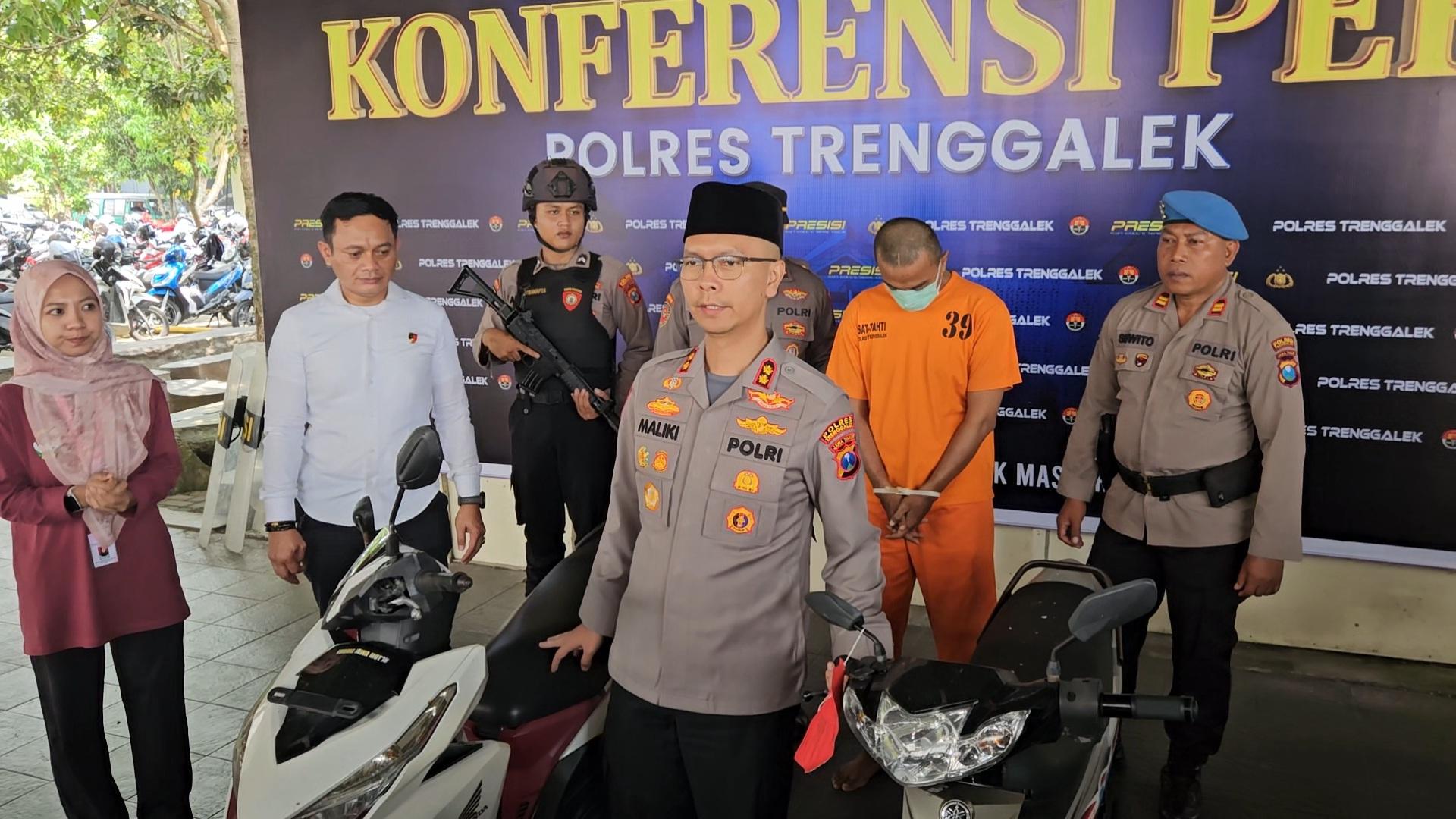 Tinggalkan Yamaha Vega Curian, Polisi Gadungan Pilih Rampas Honda Vario milik Remaja Trenggalek 