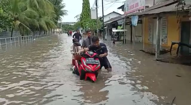 Kondisi-banjir-di-Probolinggo-Jawa-Timur.jpg