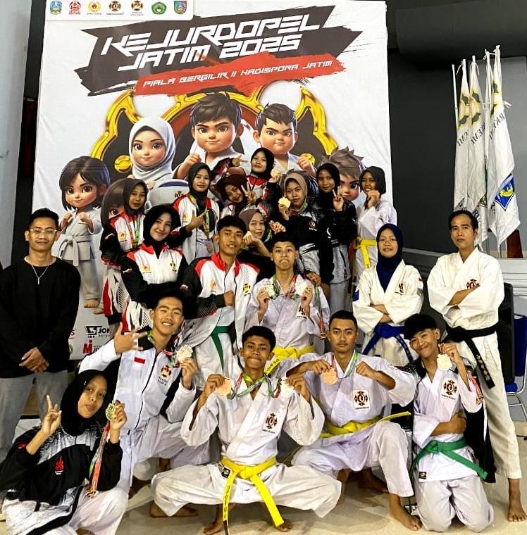 Kontingen-kempo-pelajar-Kabupaten-kediri.jpg