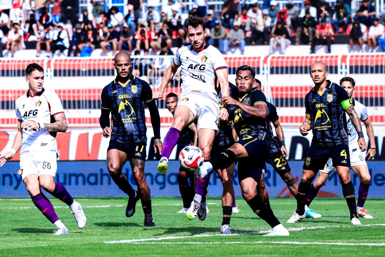 LAga-Malut-United-Vs-Persik-Kediri-di-Ternate.jpg