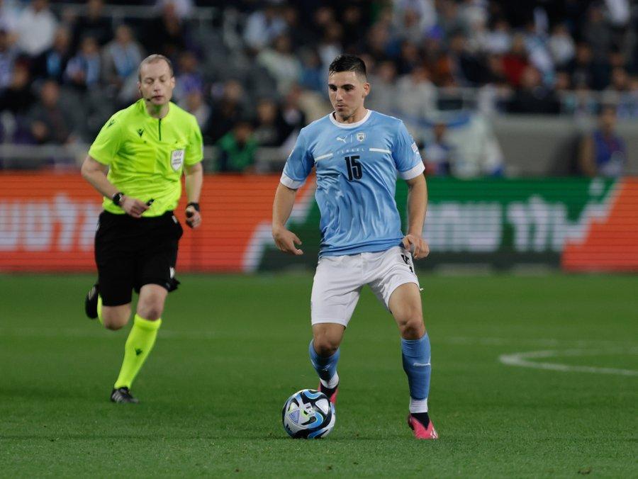 Resmi Manchester United Bersaing dengan Arsenal untuk Gaet Pemain Muda Oscar Gloukh, Ini Sosoknya