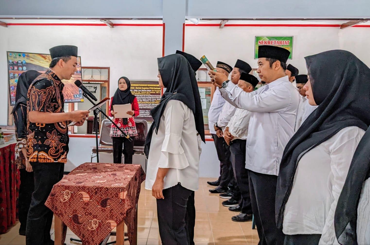 Pilkada Kota Blitar 2024: Ini Pesan KPU Kepada 1.491 Anggota KPPS yang Baru Dilantik