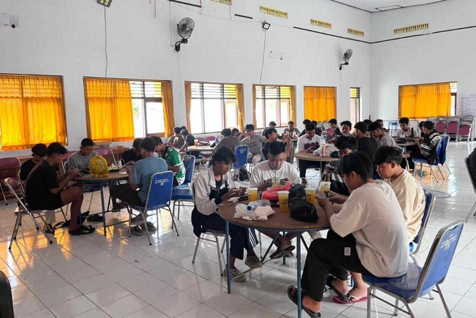 Pembinaan-atlet-esport-oleh-ESI-Trenggalek-masif-dilakukan-untuk-menjaring-bibit-muda.jpg