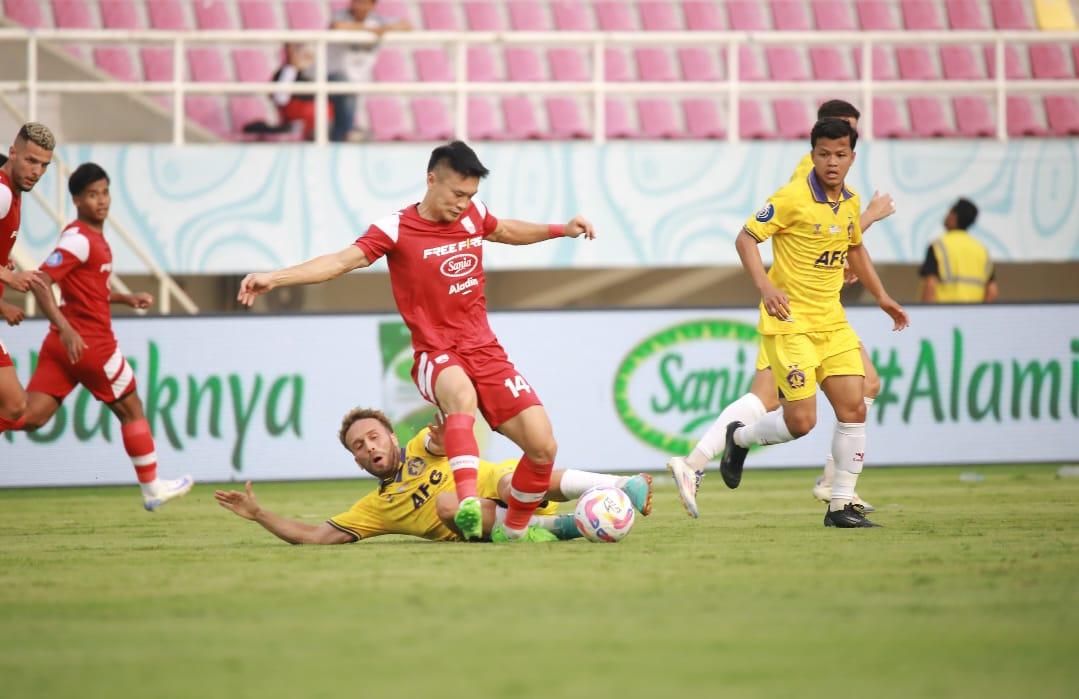 Kemenangan Dramatis Persik Kediri di Kandang Persis Solo, Gol Fergonzi dan Kartu Merah Rohit Chand