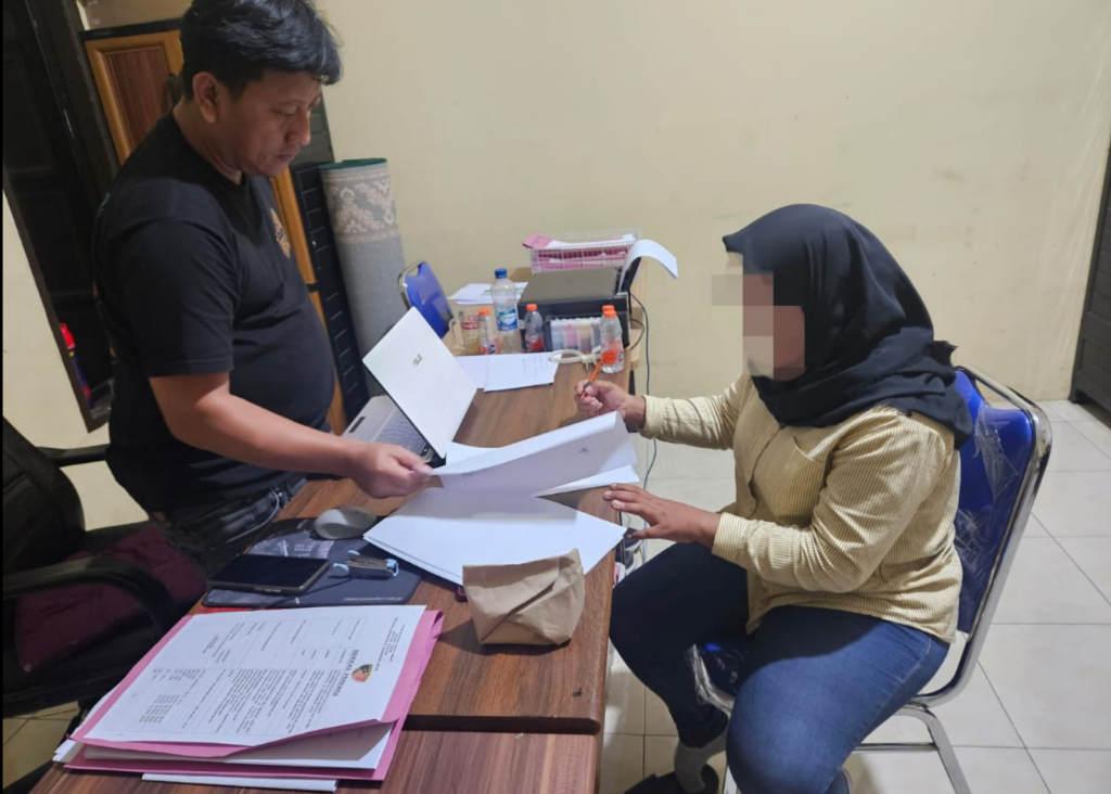 Perempuan di Kediri Gelapkan Mobil Rental, Digadaikan Rp 15 Juta untuk Bayar Utang