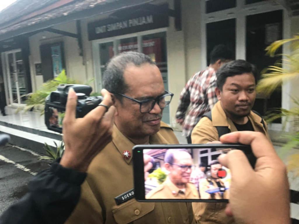 Sekda-Kota-Madiun-Soeko-Dwi-usai-Jalani-pemeriksaan.jpg