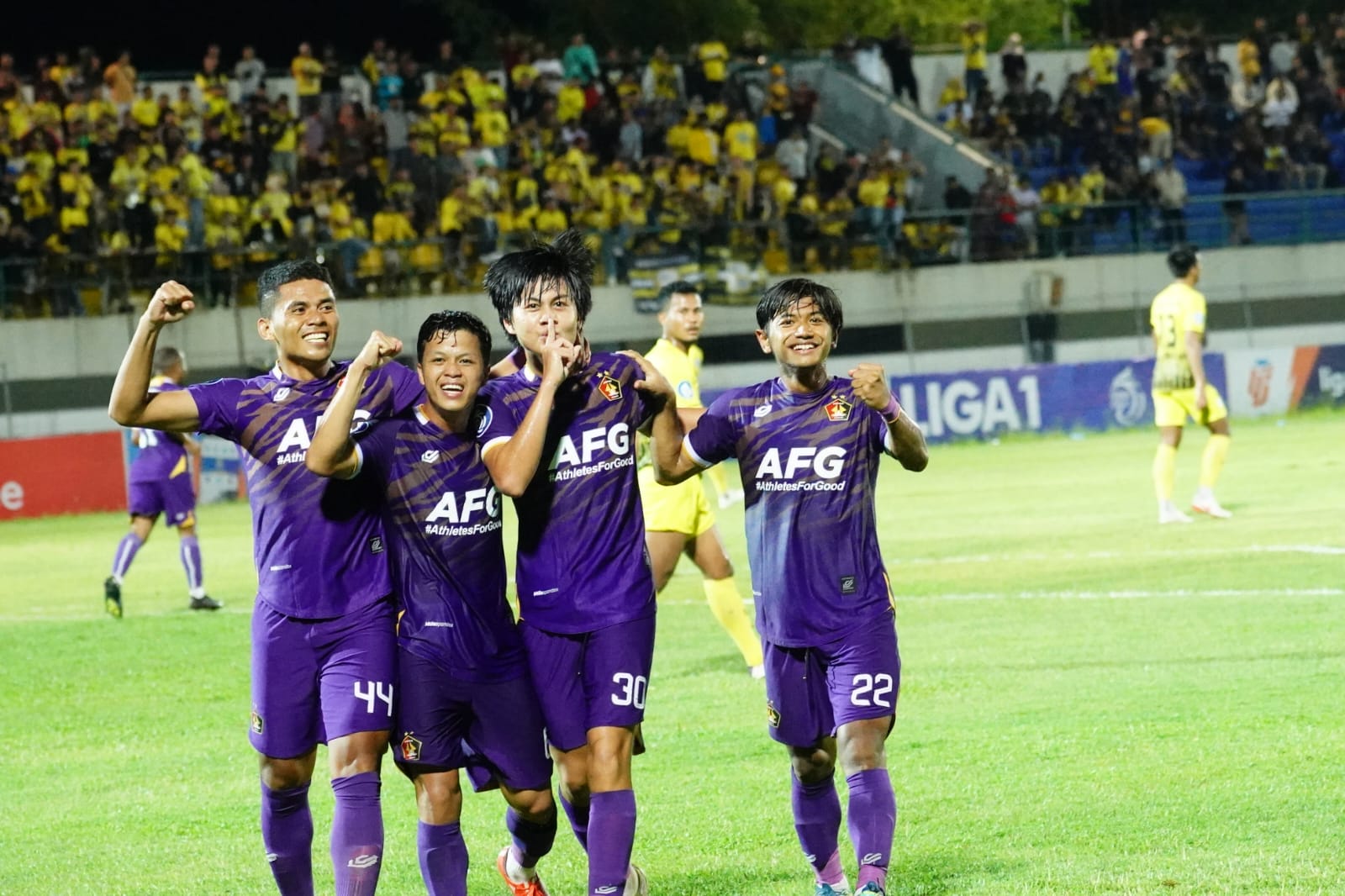 Selebrasi-Pemain-Persik-Kediri-Rendy-Juliansyah.jpg