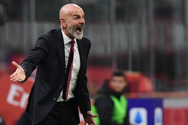 Stefano-Pioli-Pelatih-AC-Milan.jpg