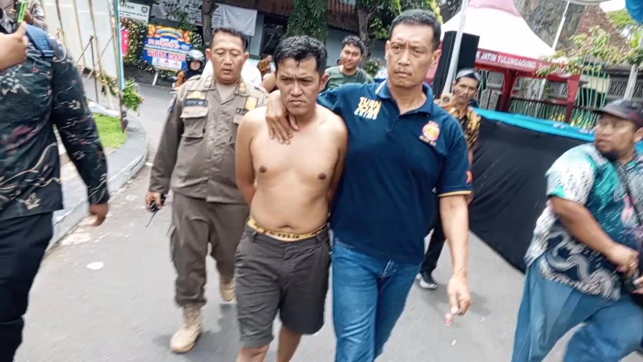 Terduga-copet-kedua-ditangkap-di-tulungagung.jpg