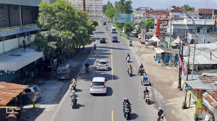 arus-balik-lebaran-2025-di-jalur-pantura-tuban.jpg