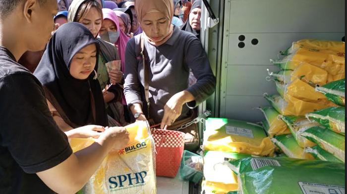 beras-sphp-bulog-di-tulungagung.jpg