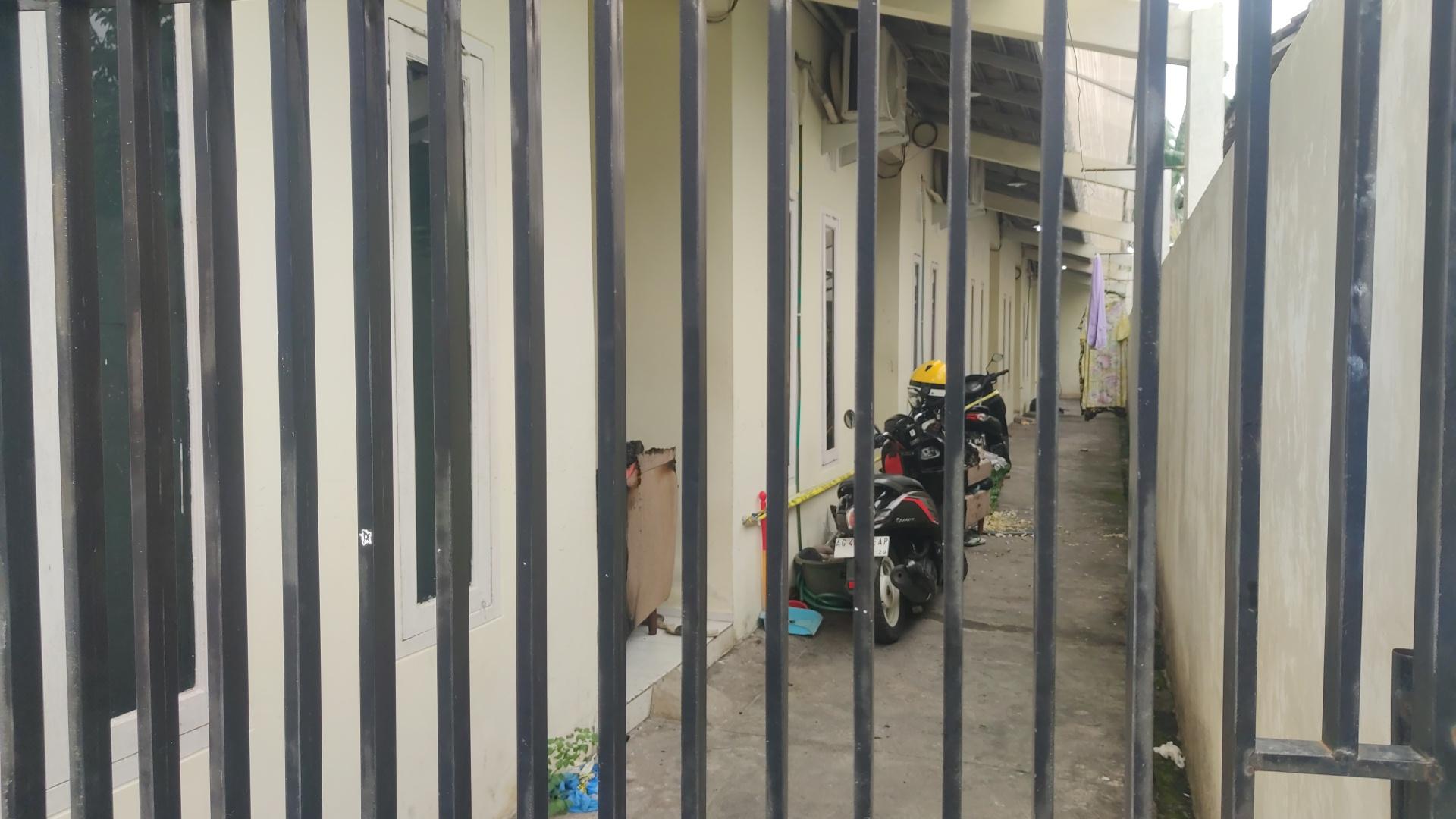 TERBARU Tersangka Pembunuhan di Ruma Kos Nganjuk Beli Pisau di Pasar Warujayeng