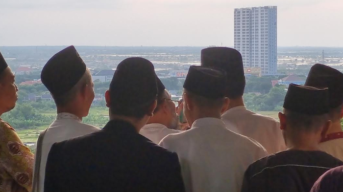 hilal-terlihat-di-gresik.jpg