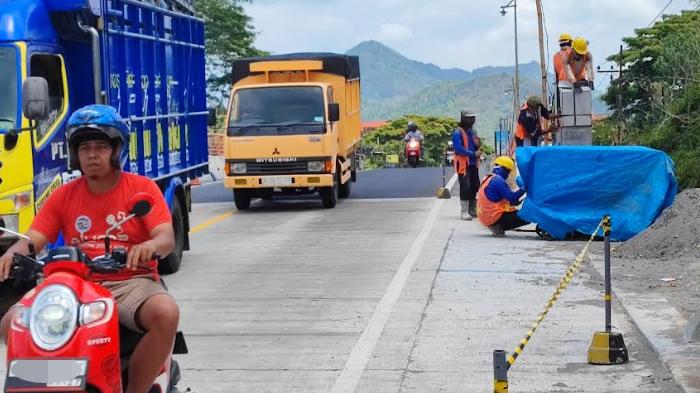 jembatan-munjungan-lebih-lebar-setelah-dibangun.jpg