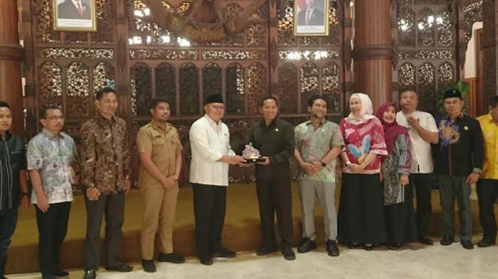 Komisi D DPRD Jawa Timur Kunjungi Tulungagung Untuk Bantu Infrastruktur