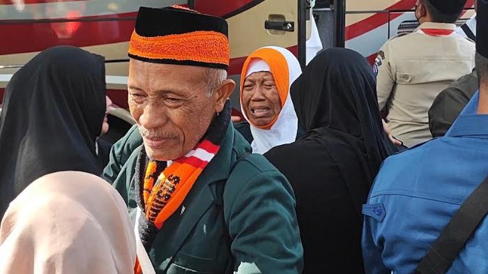 kepulangan-jamaah-haji-trenggalek.jpg