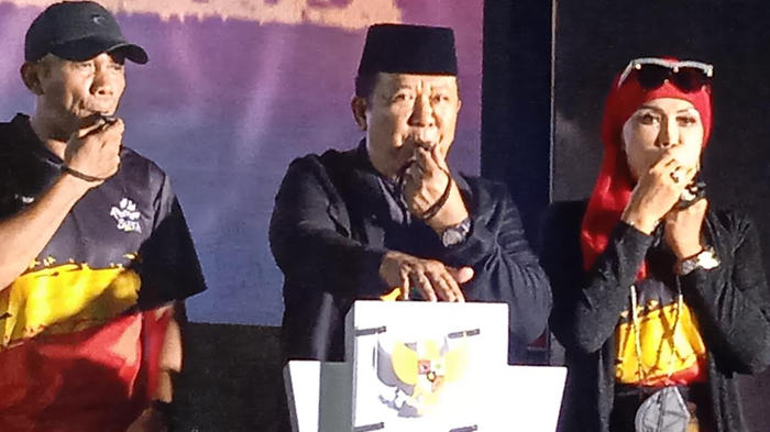 nobar-piala-dunia-sebulan-penuh-di-alun-alun-jember.jpg