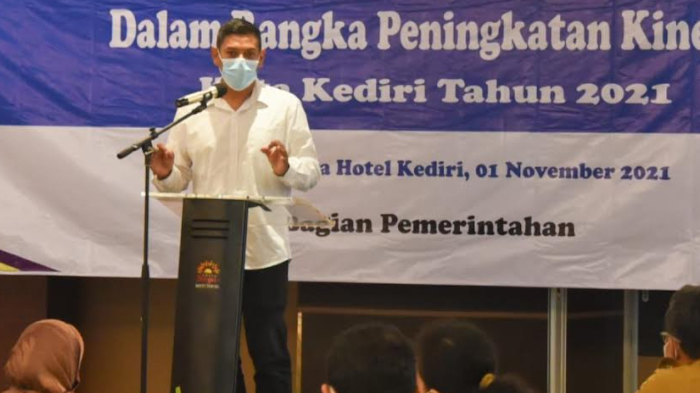 pembinaan-aparatur-pemeritah-kecamatan-dan-kelurahan-di-kota-kediri.jpg