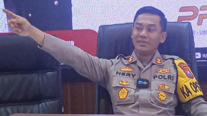 polres-jember-terjunkan-1200-personel-amankan-tahun-baru-2023.jpg