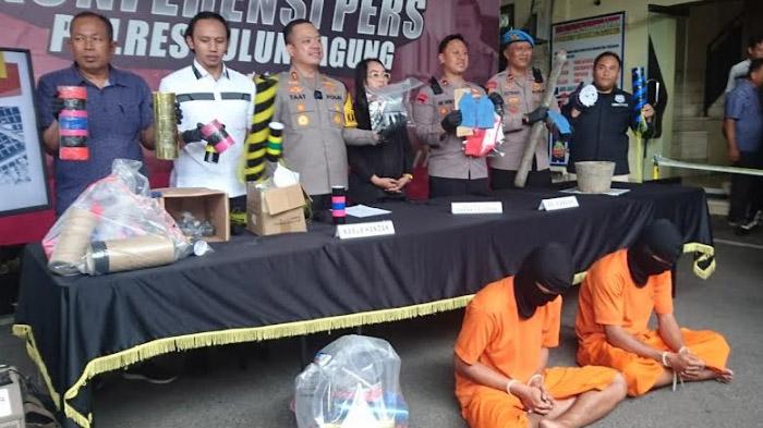 sindikat-jual-beli-bubuk-petasan-di-tulungagung.jpg
