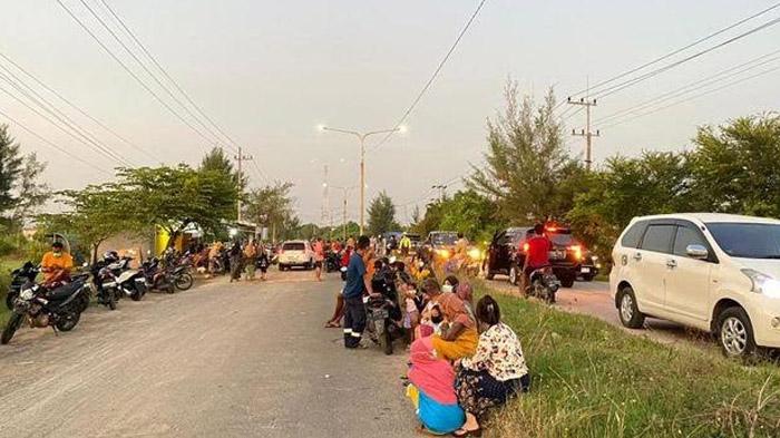 1.900 Warga Tuban Mengungsi Karena Kebocoran Tangki Terminal BBM, Berikut Penjelasan Pertamina