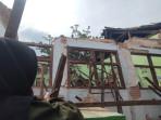 Atap-ruang-kelas-SDN-II-Jatigreges-Nganjuk-ambruk.jpg