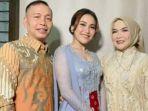 Ayu-Ting-Ting-bersama-orang-tuanya.jpg