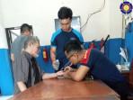 Damkar-Kediri-to-long-lepaskan-cincin.jpg