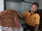 Endri-ketua-petani-tembakau-tulungagung.jpg