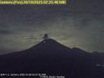 Gunung-Semeru-keluarkan-lava-pijar-akhir-Oktober-2025.jpg