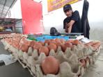 Harga-telur-di-Blitar-mahal-di-akhir-Oktober-2025.jpg