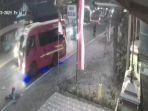 Kondisi-korban-usai-ditabrak-Isuzu-Elf.jpg