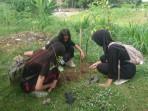 Menanam-bibit-pohon-di-tulungagung.jpg