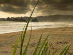 Pantai-Konang-di-Kabupaten-Trenggalek.jpg